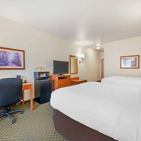 Comfort Inn & Suites Роулинс Экстерьер фото