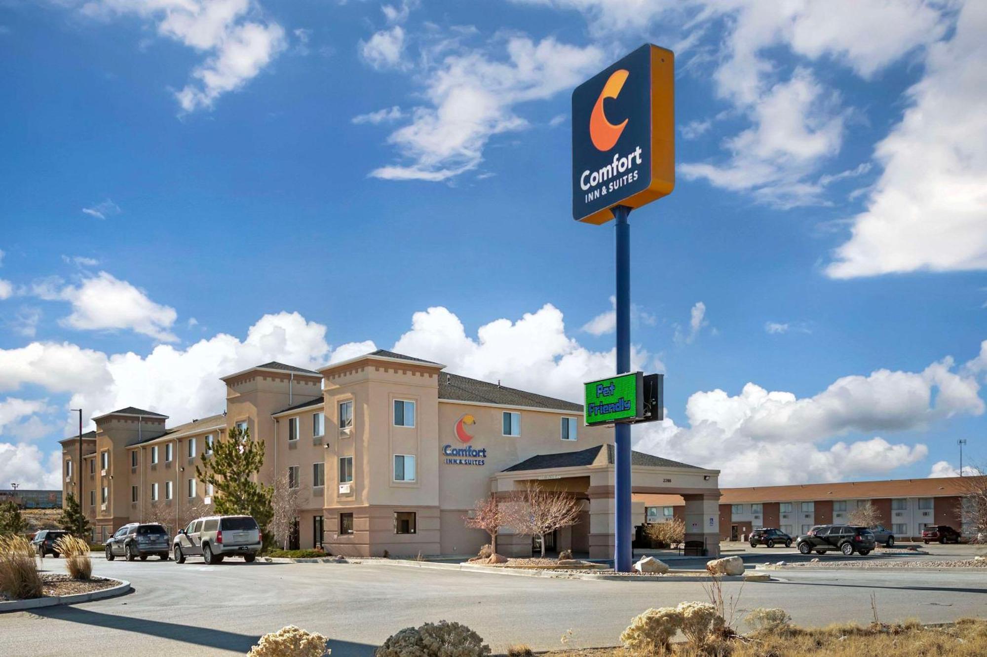 Comfort Inn & Suites Роулинс Экстерьер фото