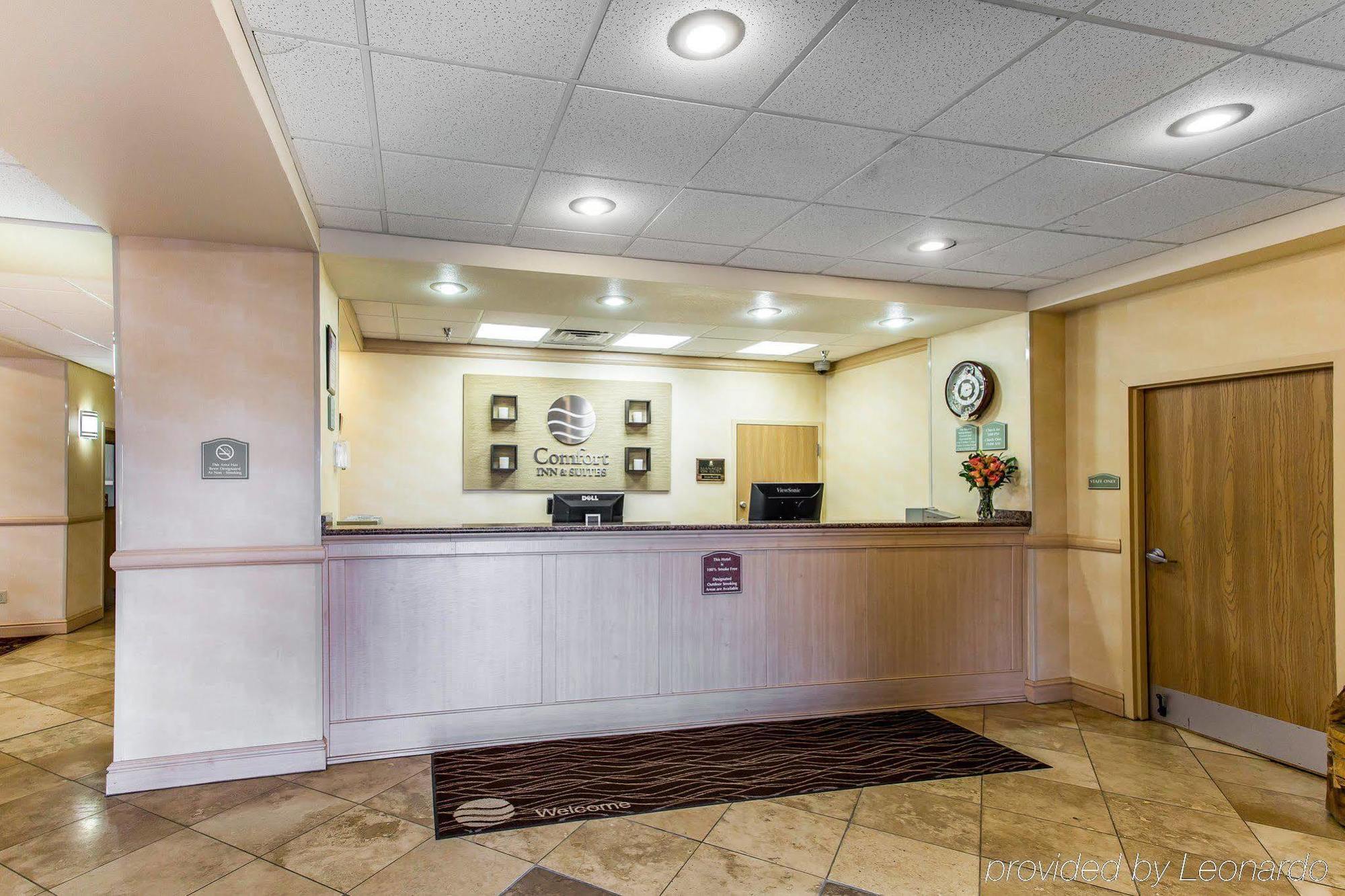 Comfort Inn & Suites Роулинс Экстерьер фото