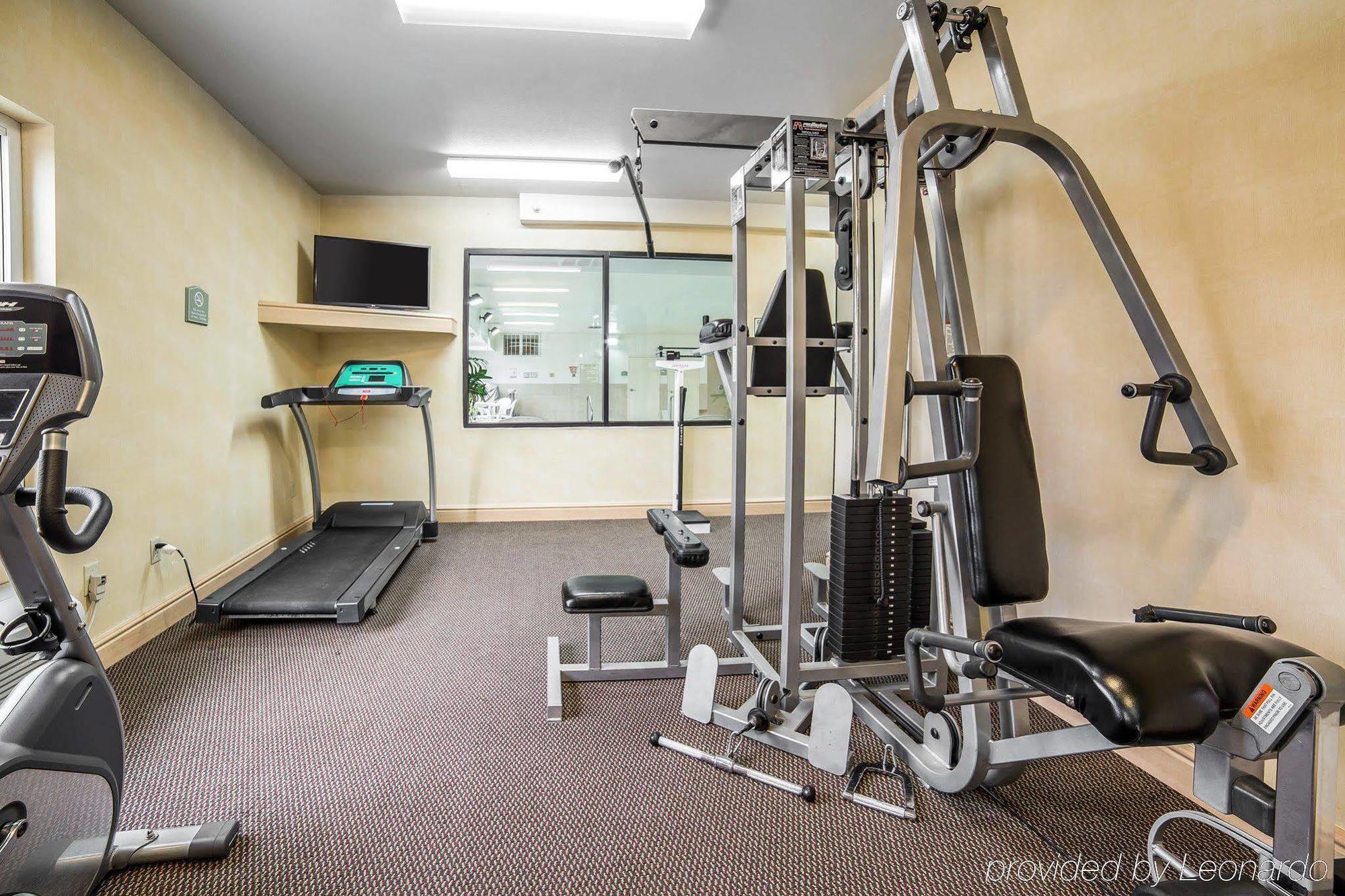 Comfort Inn & Suites Роулинс Экстерьер фото